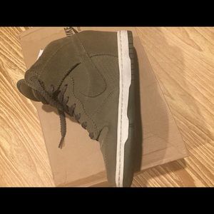 Nike Women’s Dunk Sky HI